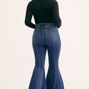 Free People Crvy high rise flare jeans